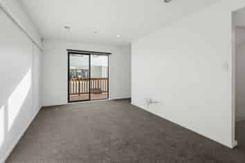 10/11 Gordon Place, Newtown