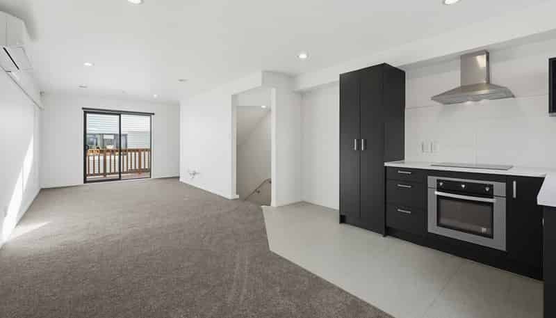 10/11 Gordon Place, Newtown
