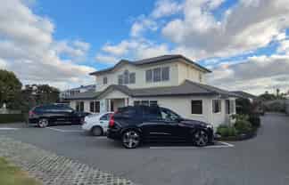 PRIME MEDICAL / PROFESSIONAL PREMISES IN OREWA

