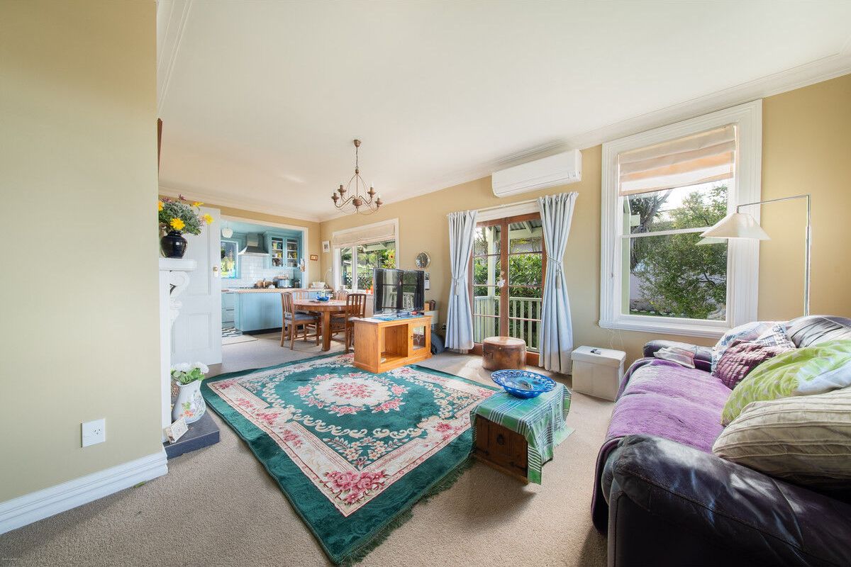 Harbour Views & Timeless Charm - Vista 5