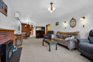 35 Kia Ora Road, Beach Haven
