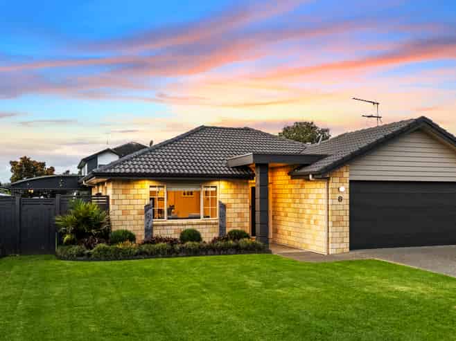 8 Belfry Place, Wattle Downs
