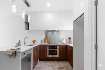 1B Quincey Place, Massey