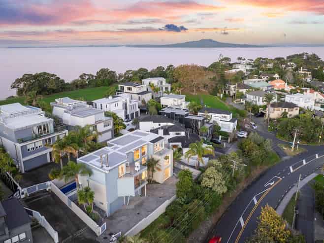 129A Beach Road, Castor Bay