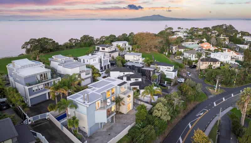 129A Beach Road, Castor Bay