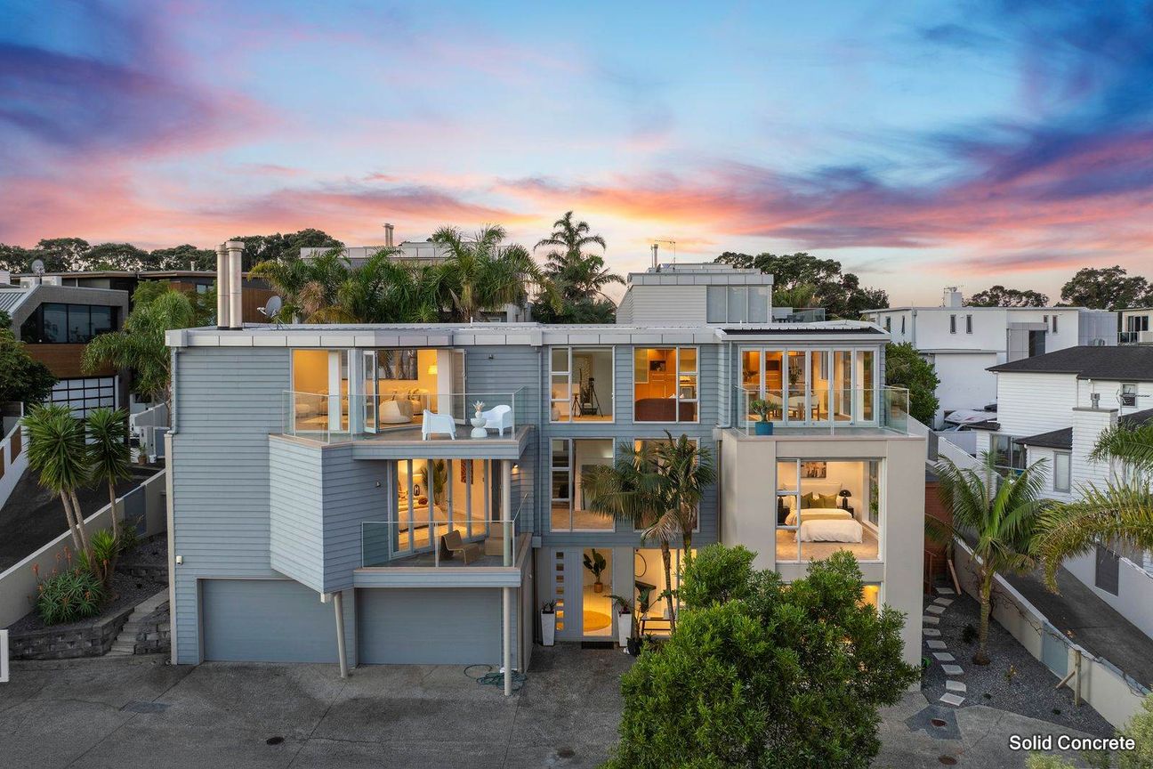 Luxury Above the Ocean - Veel