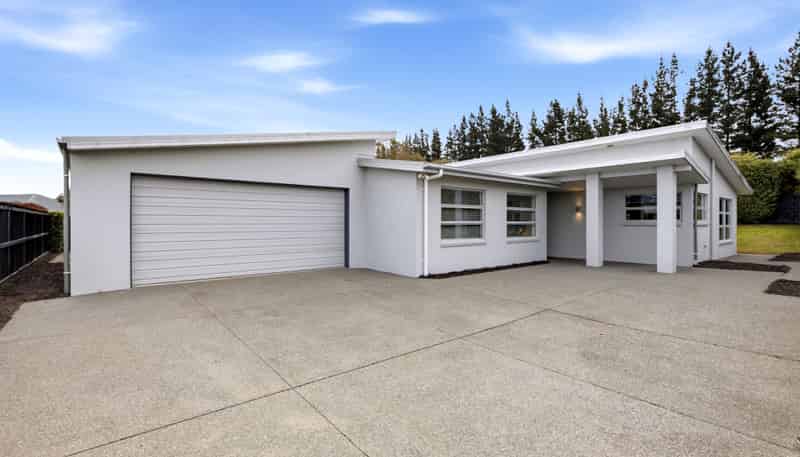 9 Wildhawk Place, Shirley