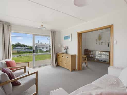 84 Park Avenue, Waitarere Beach