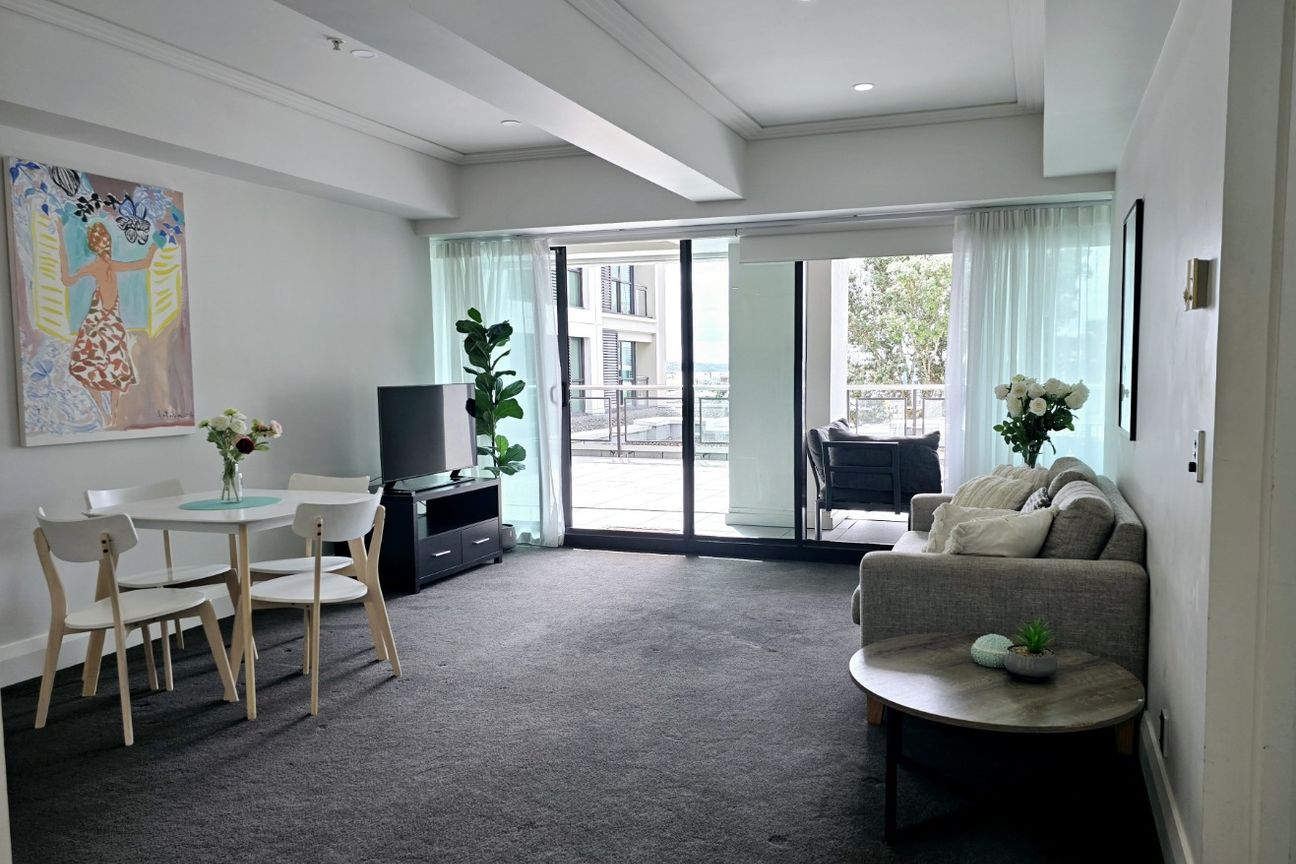 Viaduct Harbour, massive outdoor living - Widok 3