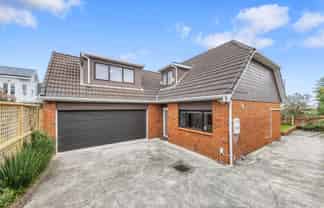 2/119 St Andrews Road, Epsom