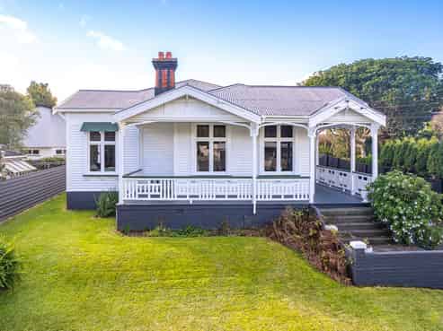 86 Great North Road, Saint Johns Hill