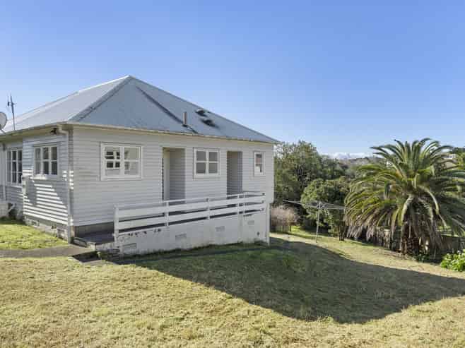21 Kurahaupo Street, Orakei