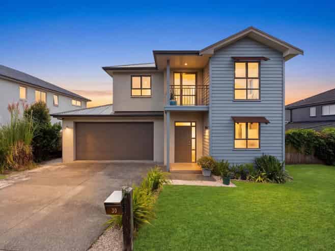 30 Mackay Drive, Greenhithe
