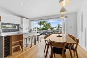 15 Pompallier Terrace, Ponsonby