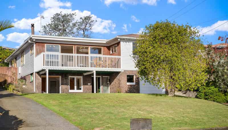 6 Eaton Road, Hillsborough