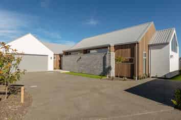 30 Frank Ernest Crescent, Prebbleton