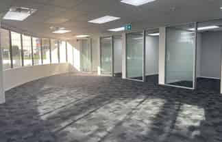 Medical/Consultant Office Available