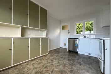 22 Dorking Rd, Brooklyn