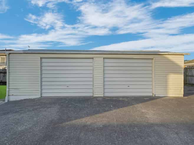 22 President Avenue, Papakura