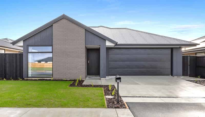 38 Greenslade Drive, Lincoln