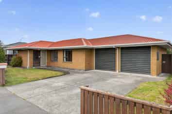 2/1 Spurway Place, Mairehau