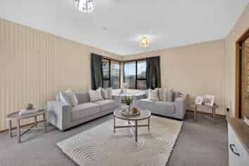 2/1 Spurway Place, Mairehau