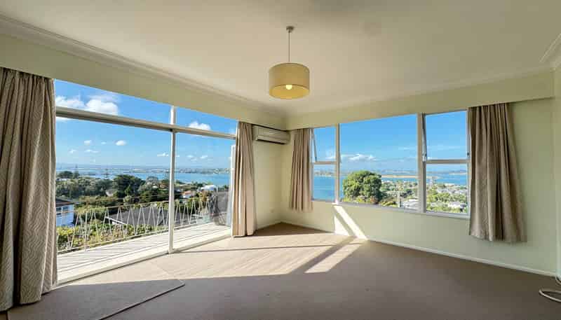 5 Viking Avenue, Hillsborough
