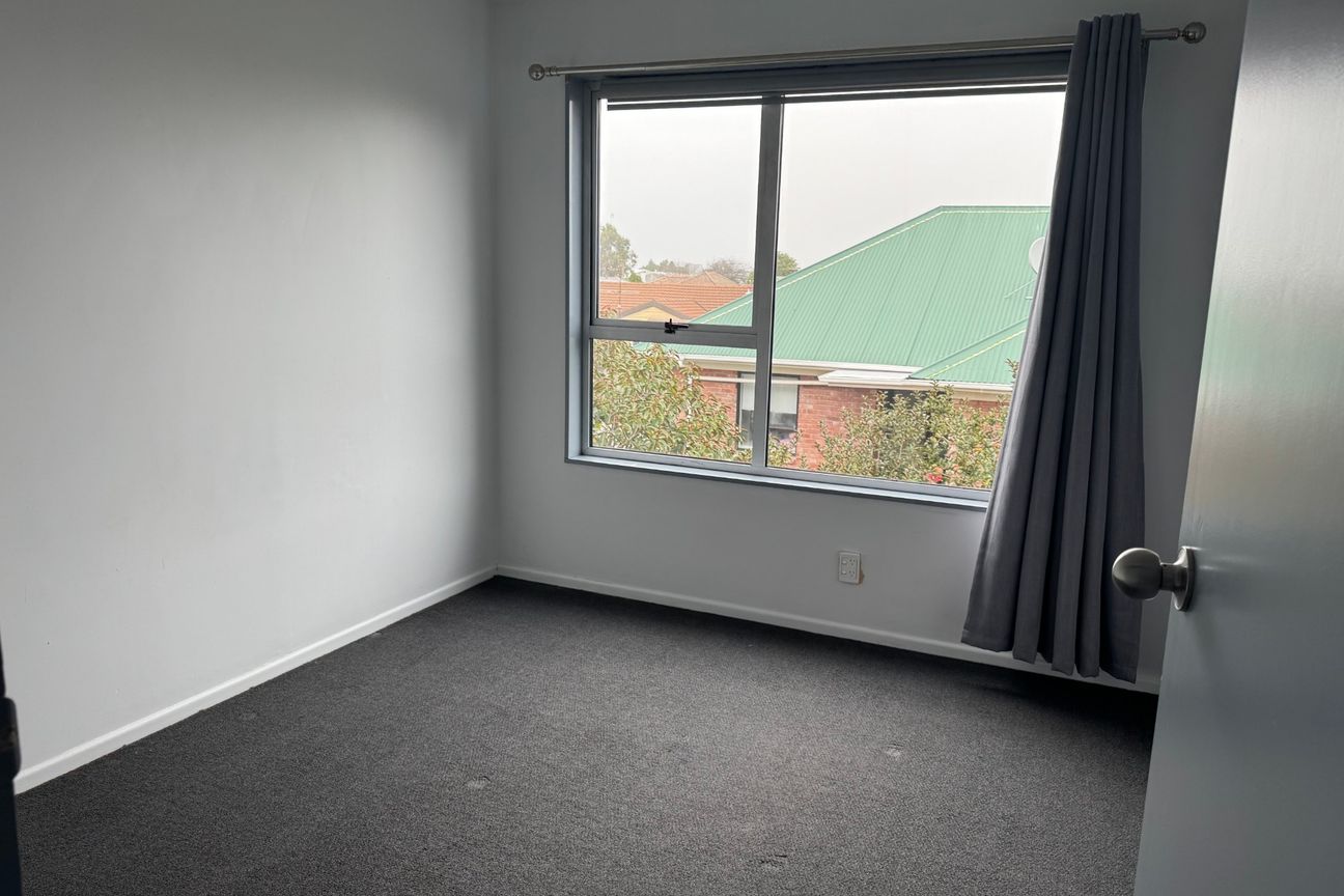 6/12 Washbournes Road, Wigram - Więcej