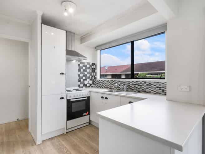 1/4 Warwick Avenue, Papatoetoe