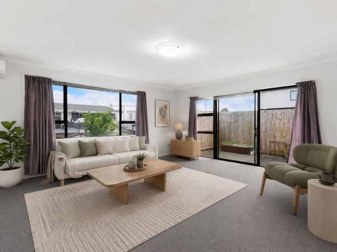 1/4 Warwick Avenue, Papatoetoe