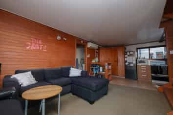 2/114 Harbour Tce, North Dunedin