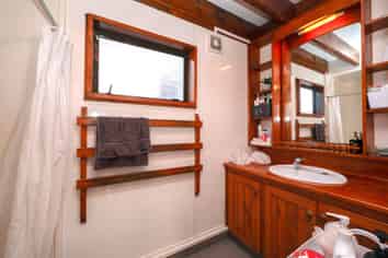 2/114 Harbour Tce, North Dunedin
