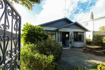 26 Homewood Crescent, Karori