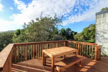 26 Homewood Crescent, Karori