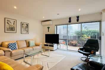 213/252 Centreway Road, Orewa