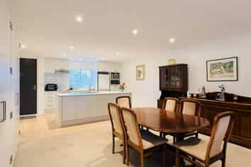 213/252 Centreway Road, Orewa