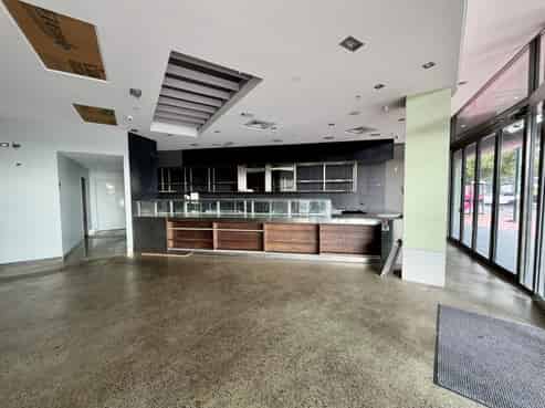 Versatile Viaduct Harbour retail