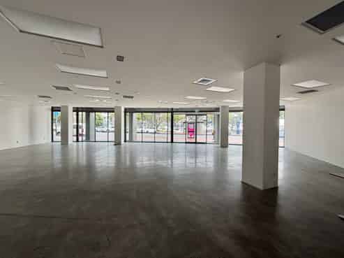 Versatile Viaduct Harbour retail