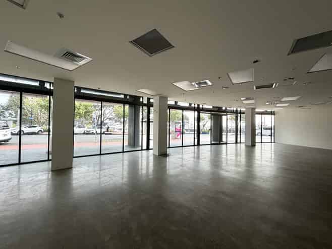 Versatile Viaduct Harbour retail
