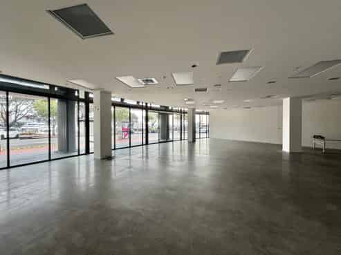 Versatile Viaduct Harbour retail