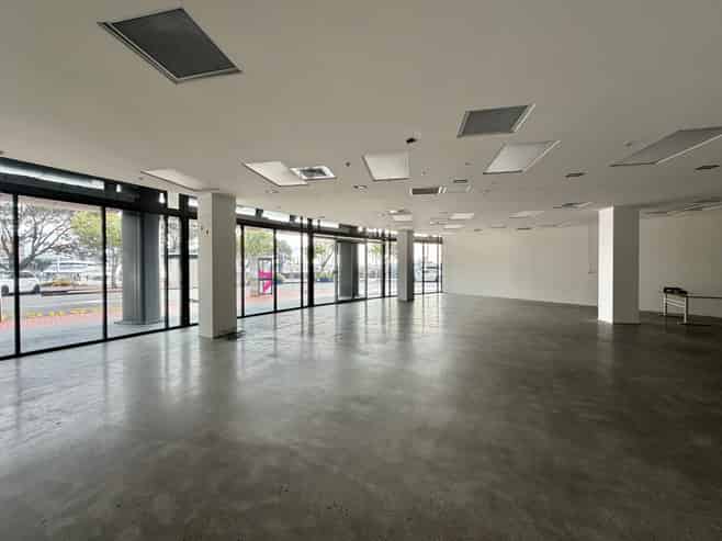 Versatile Viaduct Harbour retail