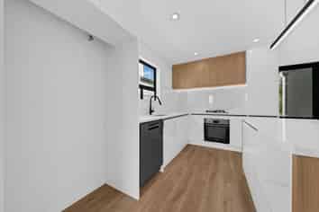 32D Grande Vue Road, Hillpark