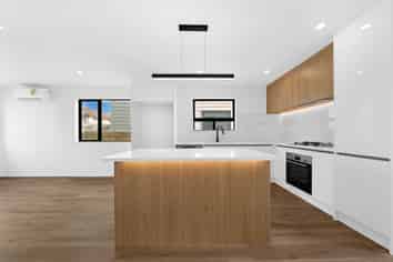 32D Grande Vue Road, Hillpark