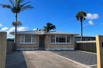 23 South Highway, Whitianga