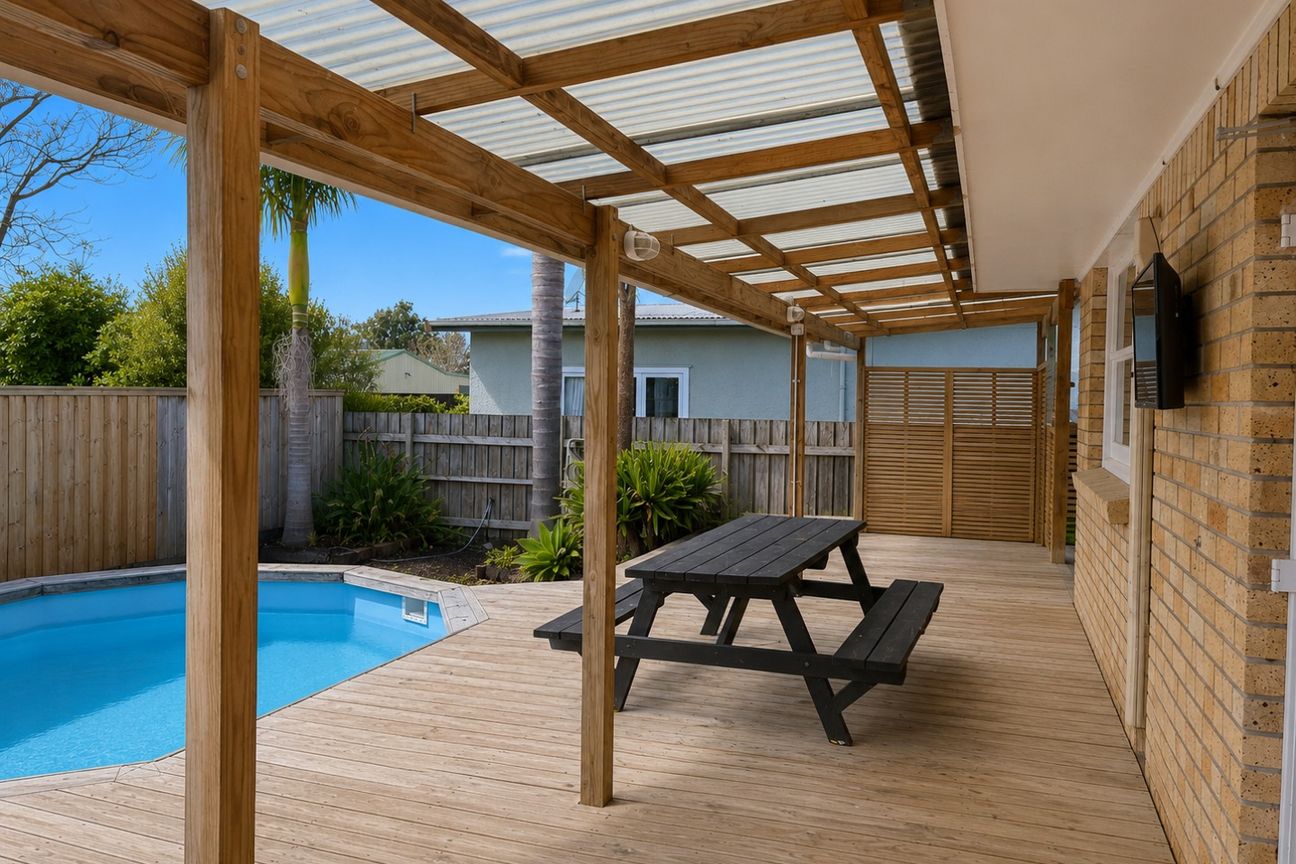Family Living with a Saltwater Pool and Outdoor Entertaining - Widok 3