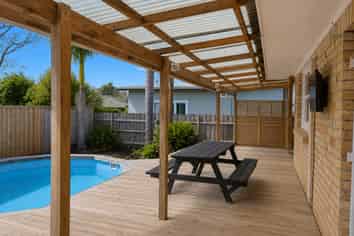 23 South Highway, Whitianga