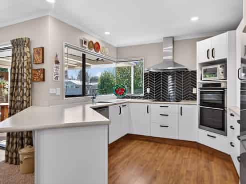 905 Rimu Street, Mahora