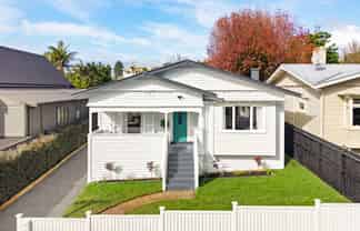 94 West End Road, Westmere