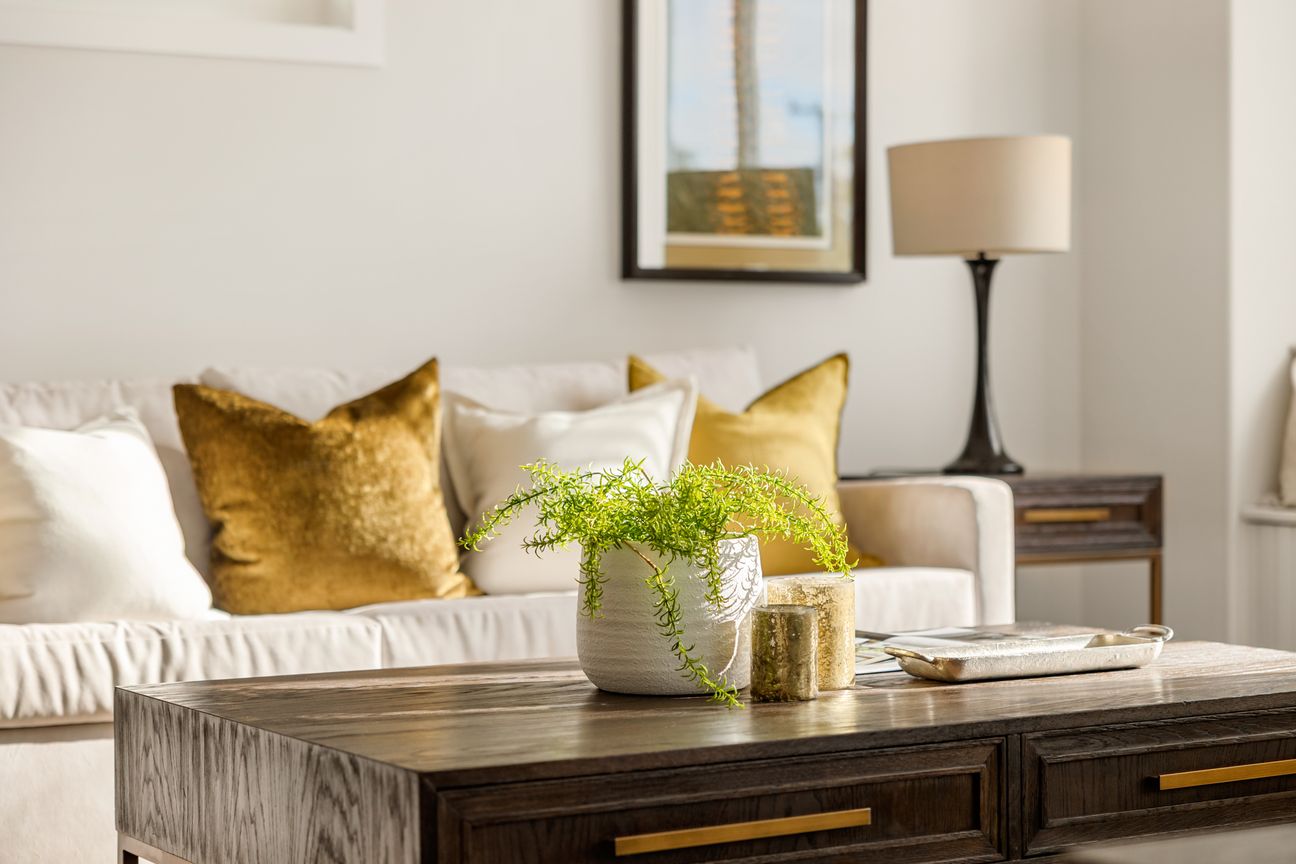The Character. The Lifestyle. The Location. - Vista 4