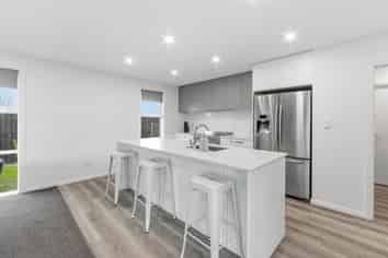 2 Olearia Lane, Woodend